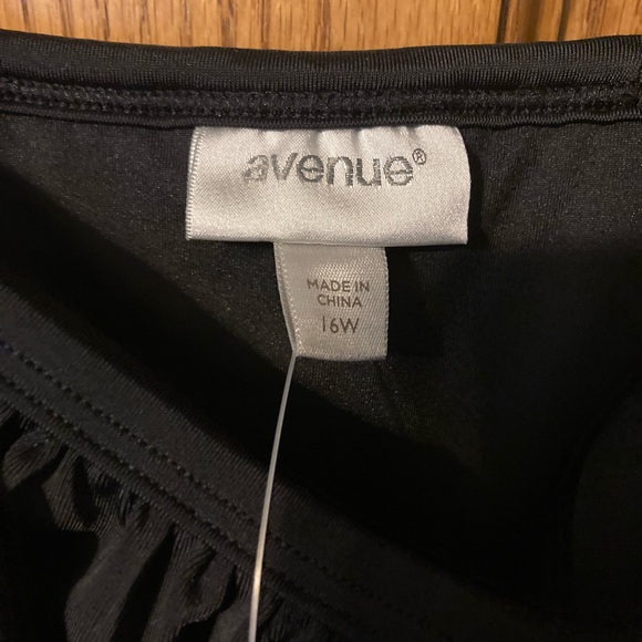 Avenue New/Tags Jungle Paradise 1 Piece Ruffle Swimsuit in Black Size 16 Women's - Picture 6 of 6